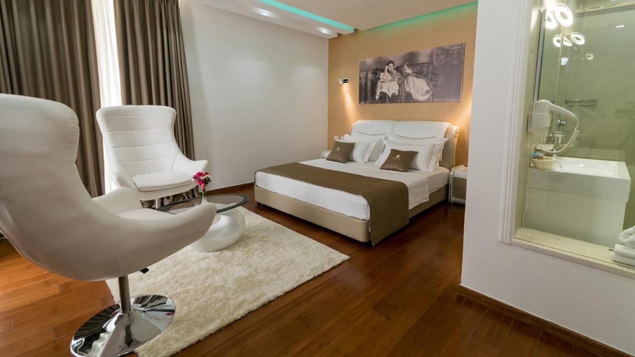 Deluxe & Executive Spa By Rafaelo Shengjin Exterior photo