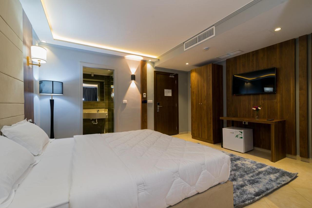 Deluxe & Executive Spa By Rafaelo Shengjin Room photo