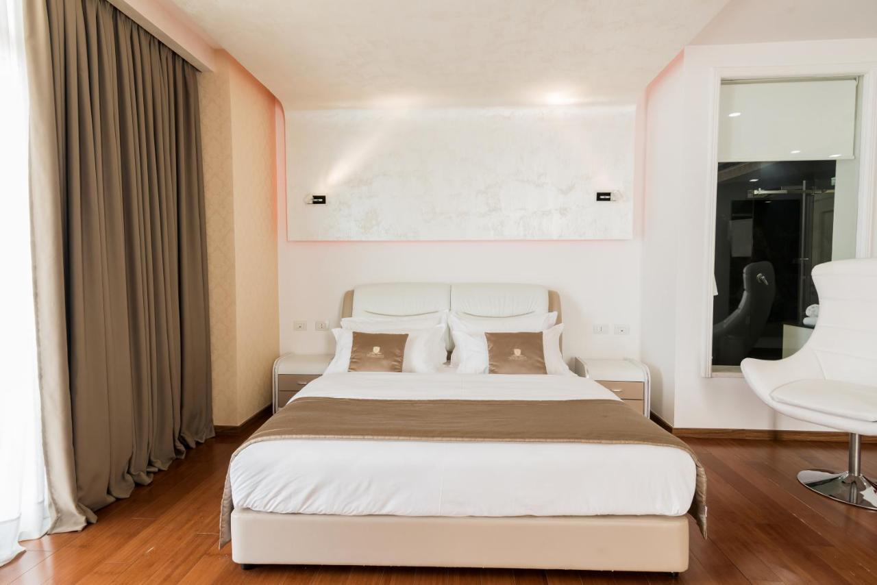 Deluxe & Executive Spa By Rafaelo Shengjin Room photo